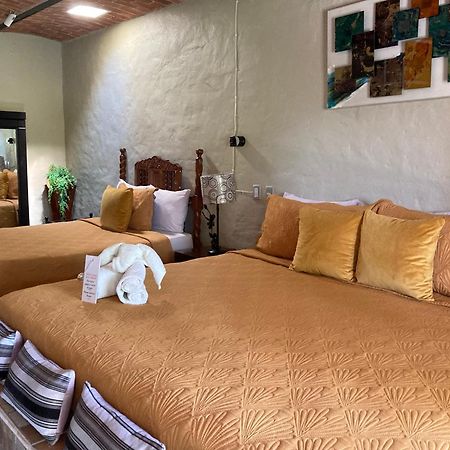 아히힉 Casa De La Abuela B&B 외부 사진
